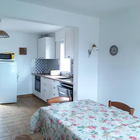 Maison Familiale Avec 9 Couchages Entre La Normandie Et La Bretagne Proche Du Mt St-michel * Saint-James