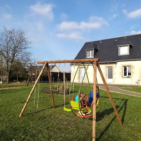 Maison Familiale Avec 9 Couchages Entre La Normandie Et La Bretagne Proche Du Mt St-michel * Saint-James